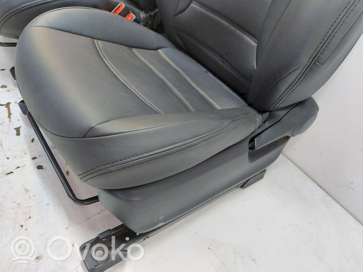 Toyota Prius (XW50) Seat set 