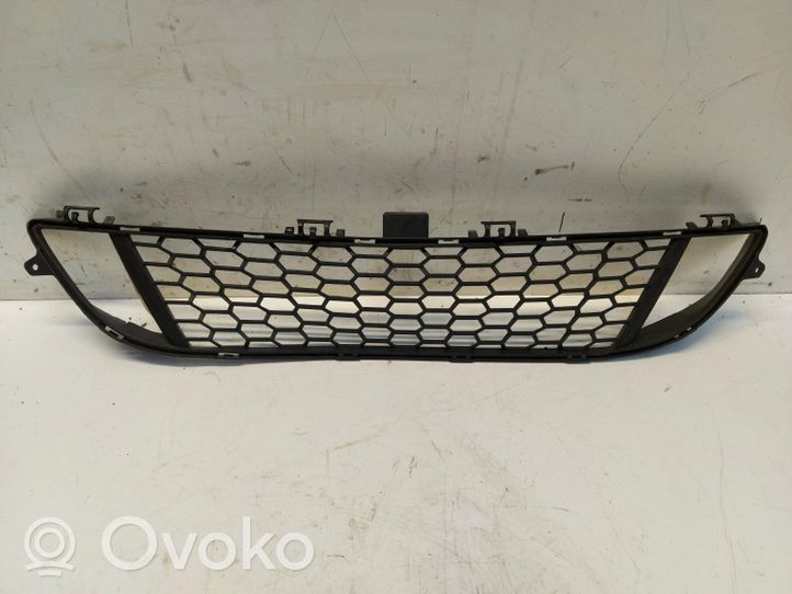 BMW 2 F22 F23 Grille inférieure de pare-chocs avant 108336-10