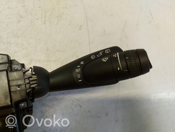 Volvo XC40 Leva/interruttore dell’indicatore di direzione e tergicristallo 32275368