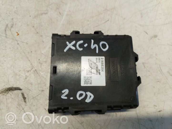 Volvo XC40 Pavarų dėžės valdymo blokas 31686384