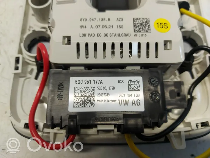 Audi A3 8Y Panel oświetlenia wnętrza kabiny 5Q0951177A