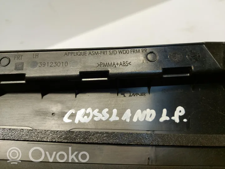Opel Crossland X Etuoven lista (muoto) 39123010