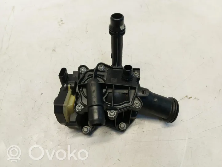 BMW 4 F32 F33 Boîtier de thermostat 7642854