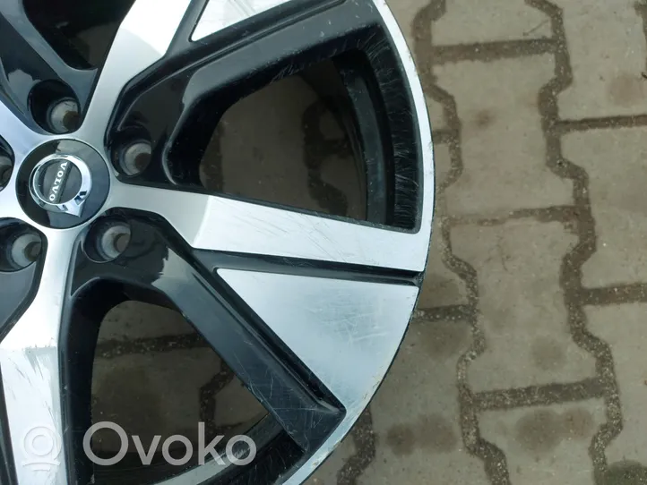 Volvo XC40 R16 steel rim 32243375