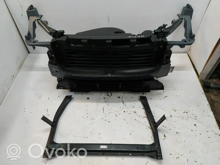 Volvo XC40 Support de radiateur sur cadre face avant 