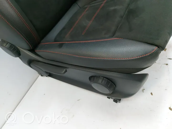 Mercedes-Benz B W247 Seat set 