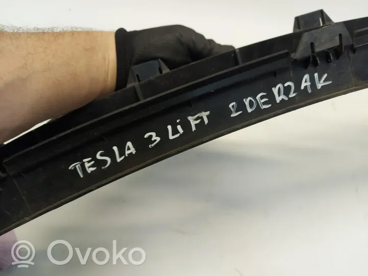Tesla Model 3 Mascherina inferiore del paraurti anteriore 1085927-06-c