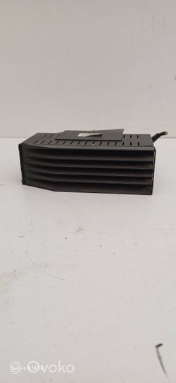 Volvo S70  V70  V70 XC Amplificatore 10096