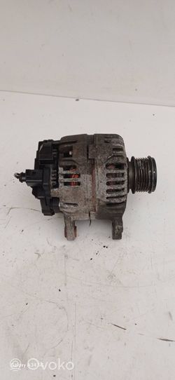 Volkswagen Polo Generatore/alternatore 045903023