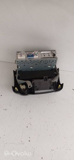 Toyota Yaris Radio/CD/DVD/GPS-pääyksikkö 0860052820