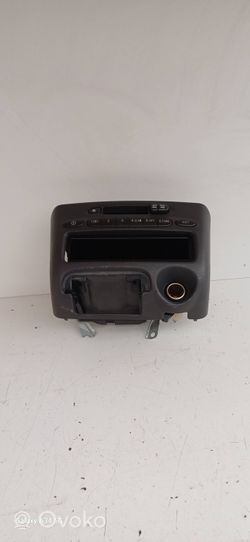 Toyota Yaris Radio/CD/DVD/GPS-pääyksikkö 0860052820