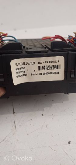 Volvo S60 Fuse box set 8688153