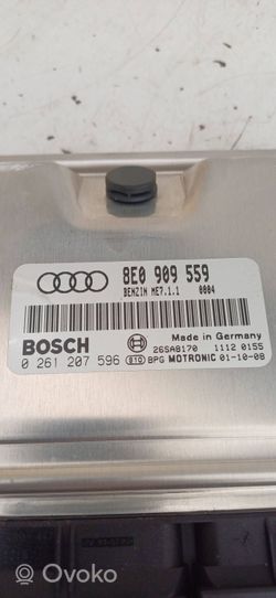Audi A6 S6 C5 4B Moottorin ohjainlaite/moduuli 8E0909559
