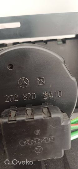 Mercedes-Benz C W202 Unité de contrôle climatique 2028202410