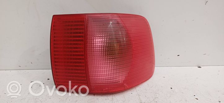 Audi 80 90 S2 B4 Lampa tylna 140338