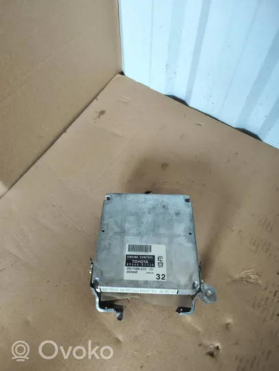 Toyota Corolla E120 E130 Sterownik / Moduł ECU 8966602320