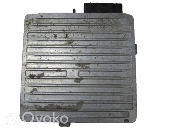 Rover Metro 111 - 114 90-98 Variklio valdymo blokas MKC102310