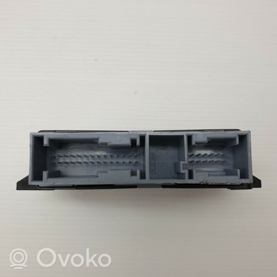 Mercedes-Benz A W176 Pysäköintitutkan (PCD) ohjainlaite/moduuli A0009003210