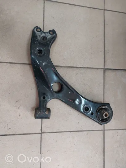 Toyota Corolla E210 E21 Brazo de suspensión/horquilla inferior delantero 19312222