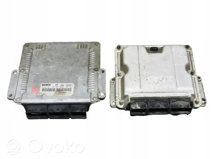 Renault Master II Unité de commande, module ECU de moteur 0281011105