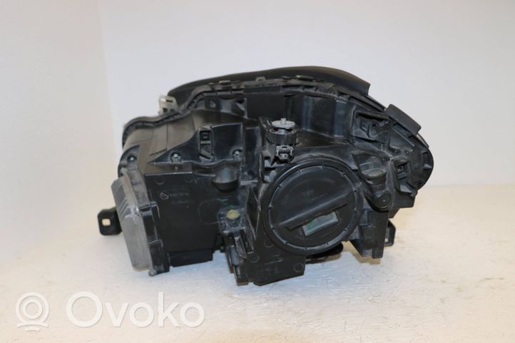 Mercedes-Benz ML W166 Lampa przednia A1668203559