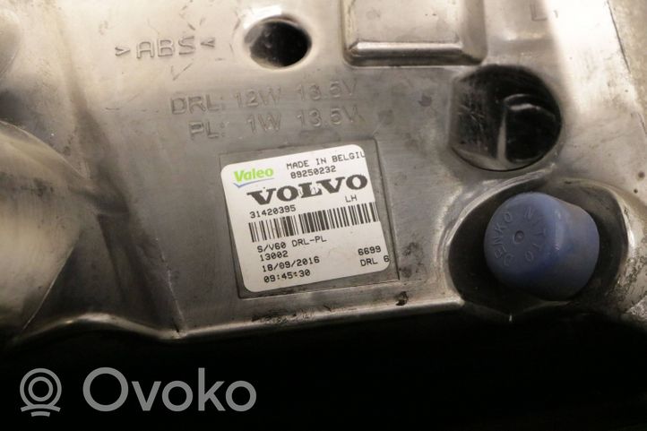 Volvo V60 Phare de jour LED 89250232