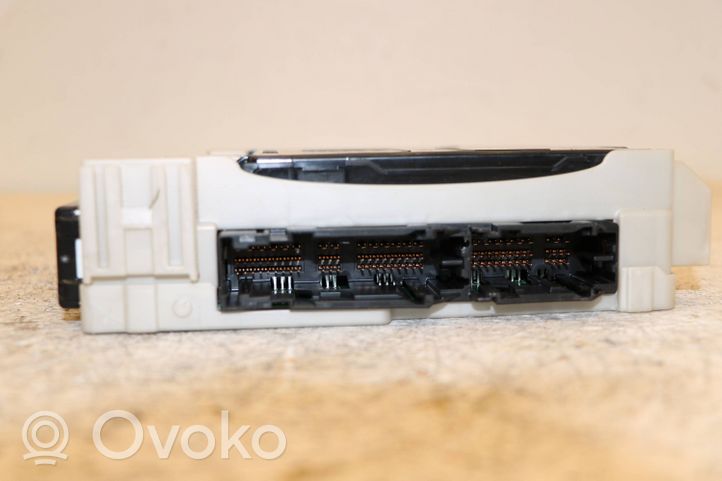 Toyota RAV 4 (XA50) Module confort 82730-42890-B