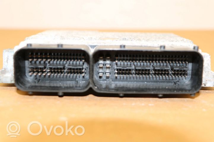 Skoda Octavia Mk2 (1Z) Sterownik / Moduł ECU 03l906023LP