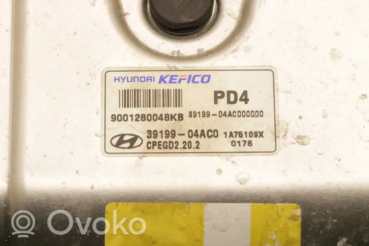 Hyundai i30 Calculateur moteur ECU 39199-04AC0