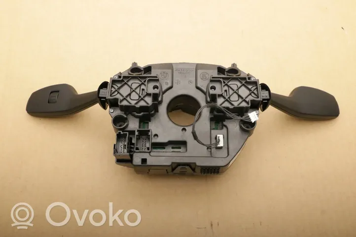 BMW 3 F30 F35 F31 Leva/interruttore dell’indicatore di direzione e tergicristallo 9351143