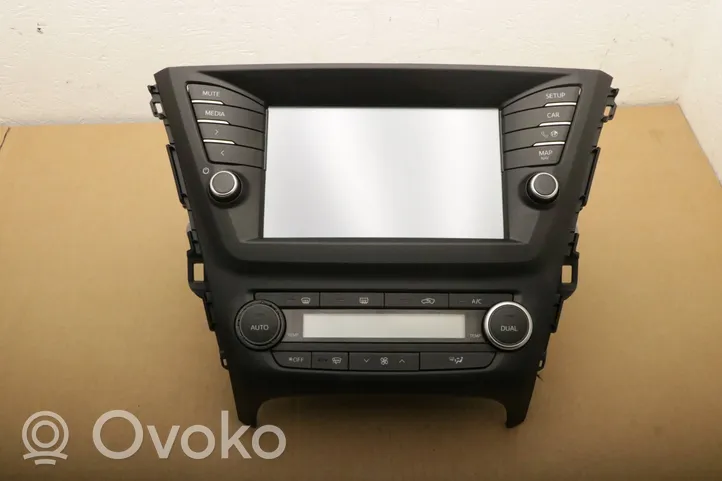 Toyota Avensis T270 Unità principale autoradio/CD/DVD/GPS 86140-05200