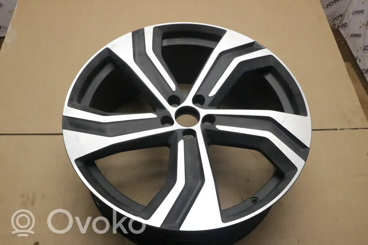 Volvo XC90 R22 alloy rim 32209412