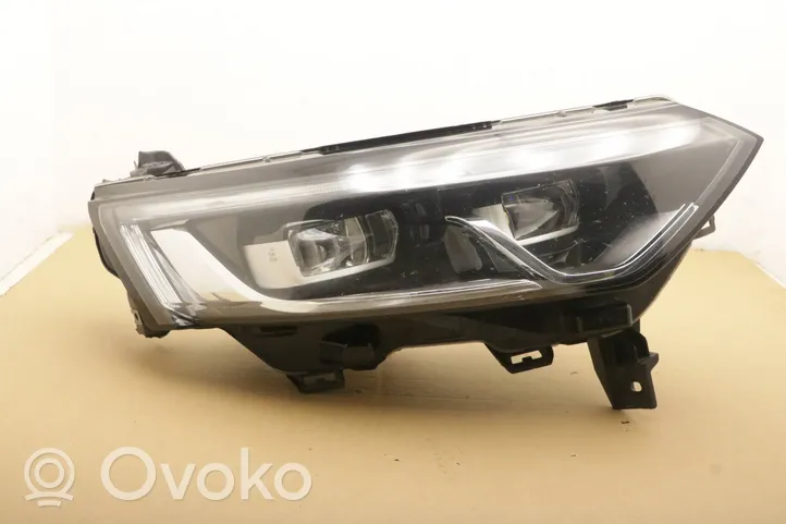 Renault Koleos II Передняя фара 260108343R