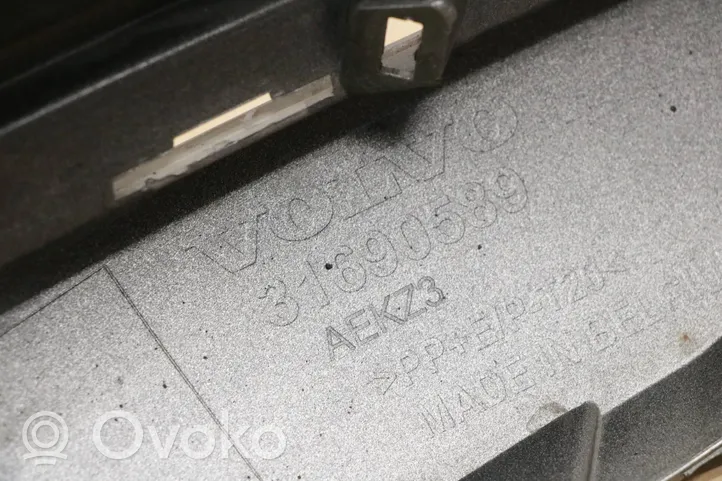 Volvo S60 Передний бампер 31690589