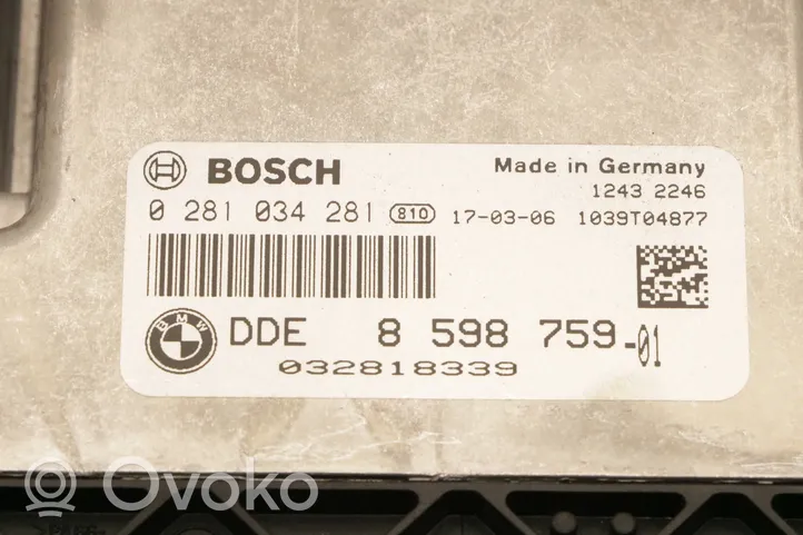 BMW 3 F30 F35 F31 Sterownik / Moduł ECU 0281034281