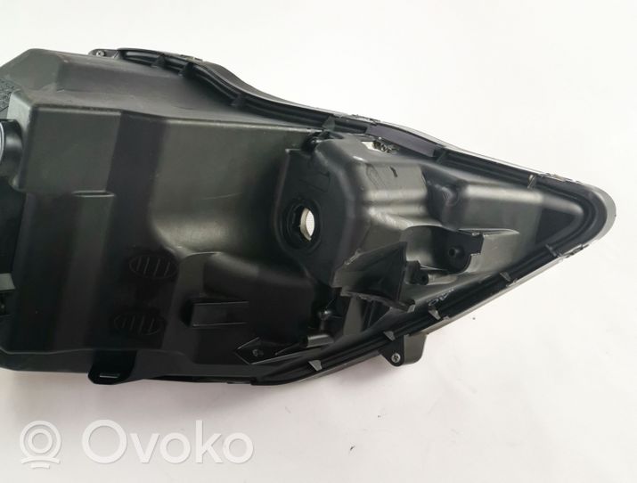 Honda CR-V Lampa przednia 