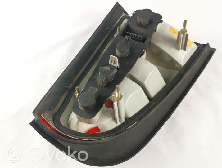 Opel Vectra B Lampa tylna 37650748