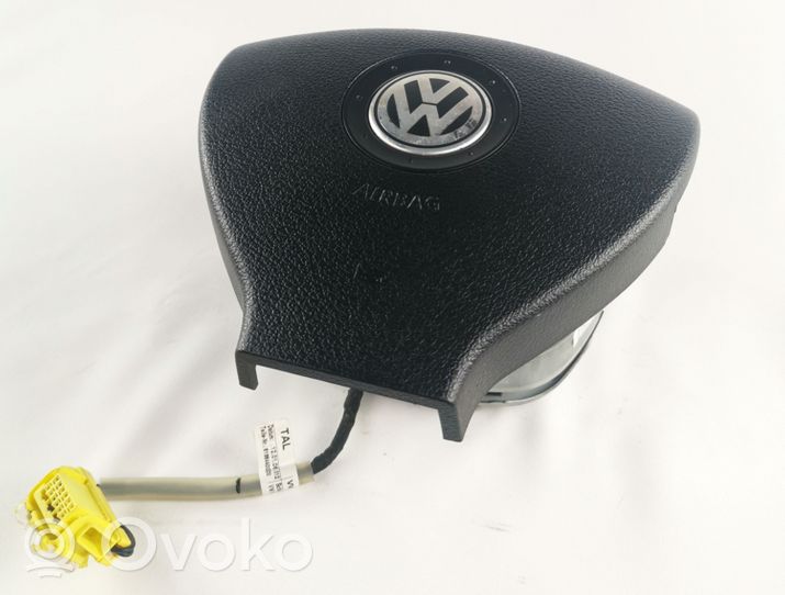 Volkswagen Golf V Airbag del volante 61815052B