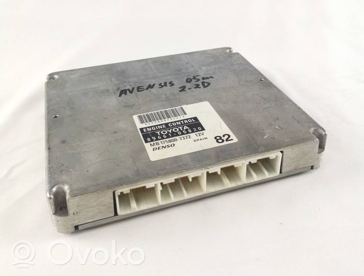 Toyota Avensis T250 Sterownik / Moduł ECU MB1758007372