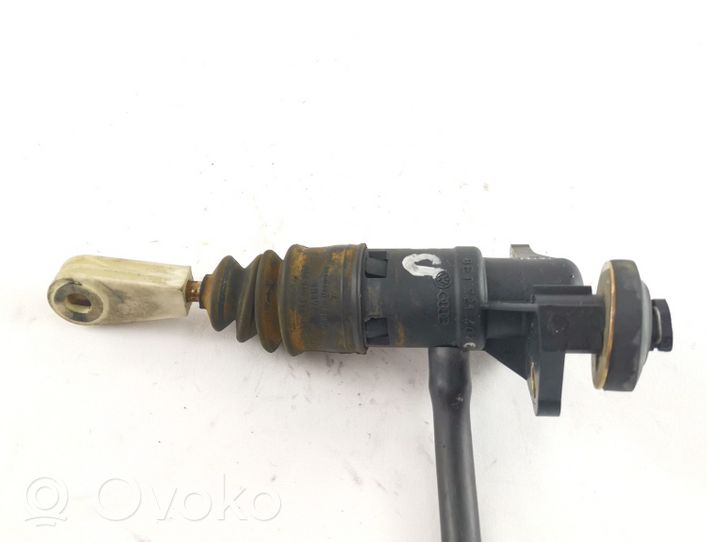 Audi A4 S4 B5 8D Główny cylinder sprzęgła 8E1721401