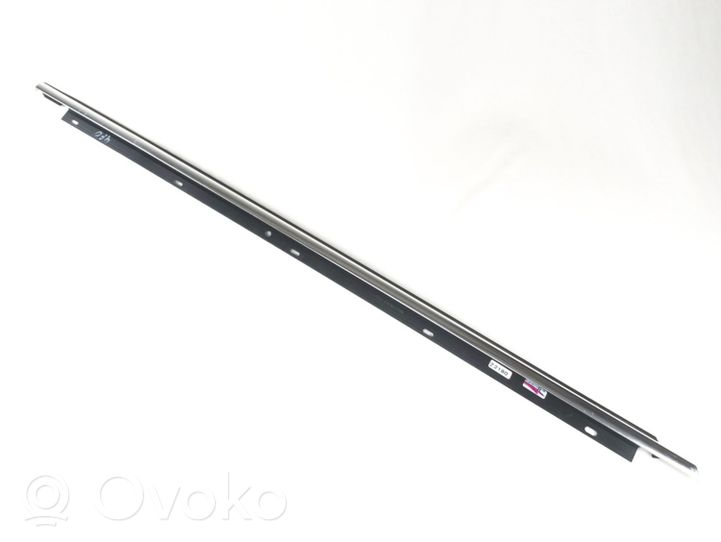 Audi A6 S6 C6 4F Front door glass trim molding 4F0853284