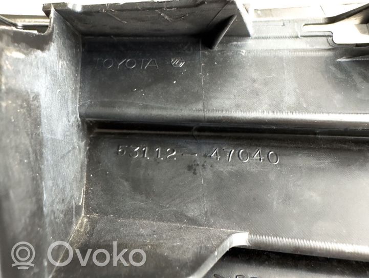 Toyota Prius (XW30) Unteres Gitter dreiteilig vorne 5311247040