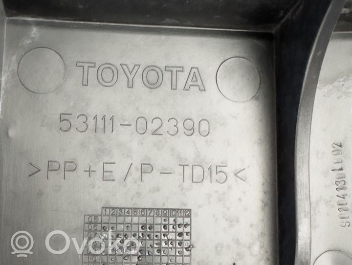 Toyota Auris 150 Maskownica / Grill / Atrapa górna chłodnicy 5311102390