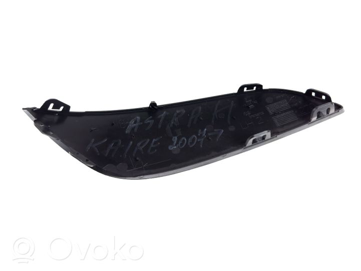 Opel Astra H Grille inférieure de pare-chocs avant 13225762