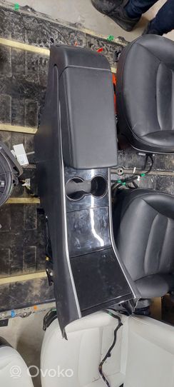 Tesla Model 3 Console centrale 