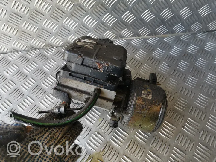 Citroen C5 Air suspension compressor 