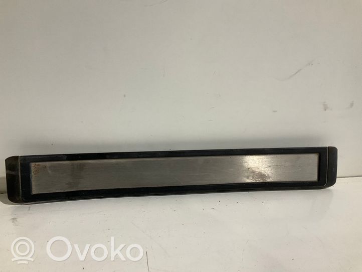 Mercedes-Benz E W211 Rivestimento posteriore minigonna laterale A2116801635