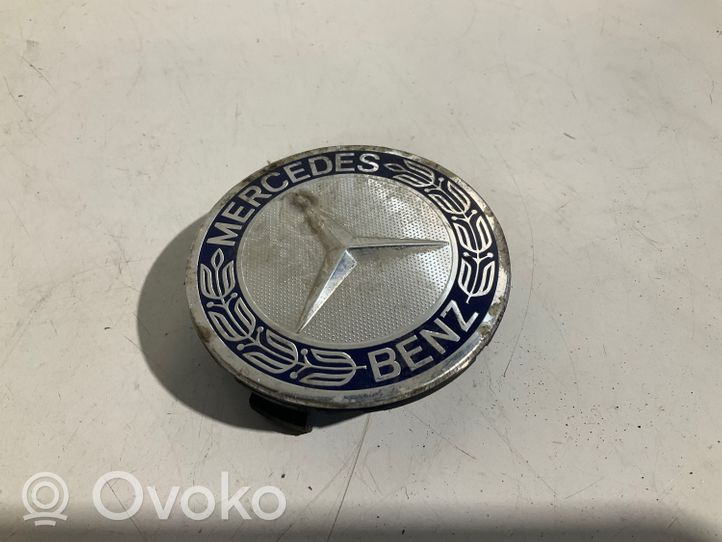 Mercedes-Benz E W211 Original wheel cap A1714000025