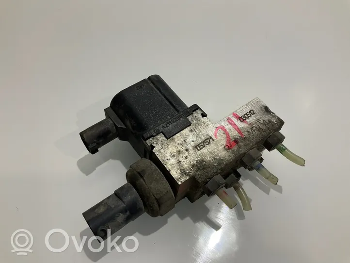 Mercedes-Benz E W211 Blocco valvola della sospensione pneumatica A2113200158