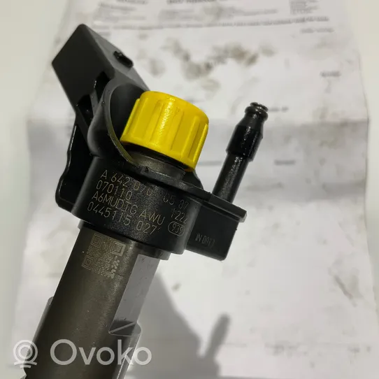 Mercedes-Benz E W211 Injecteur de carburant A6420700587